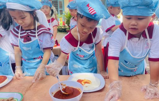 Hoạt động trải nghiệm Bé làm bánh Pizza năm 2023