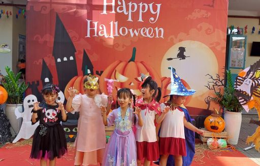 Lễ hội Halloween của các bé trường MN Ngô Thời Nhiệm sáng nay