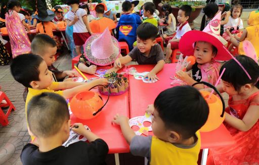 Lễ hội Halloween của các bé trường MN Ngô Thời Nhiệm sáng nay