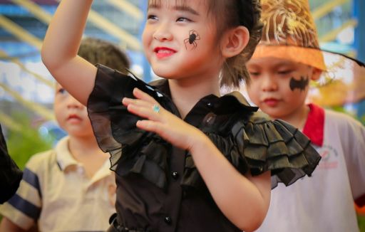 Lễ hội Halloween của các bé trường MN Ngô Thời Nhiệm sáng nay