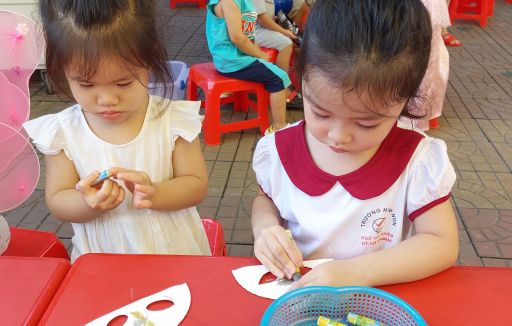 Lễ hội Halloween của các bé trường MN Ngô Thời Nhiệm sáng nay