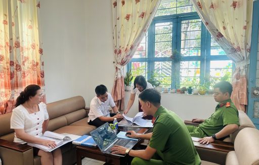 Phòng Cảnh sát PCCC, công an TP Thủ Đức về kiểm tra công tác PCCC của trường năm học 2023 - 2024