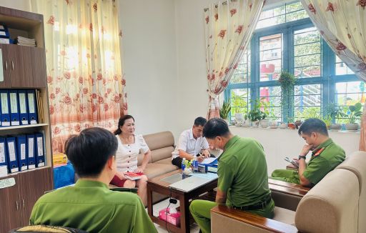 Phòng Cảnh sát PCCC, công an TP Thủ Đức về kiểm tra công tác PCCC của trường năm học 2023 - 2024